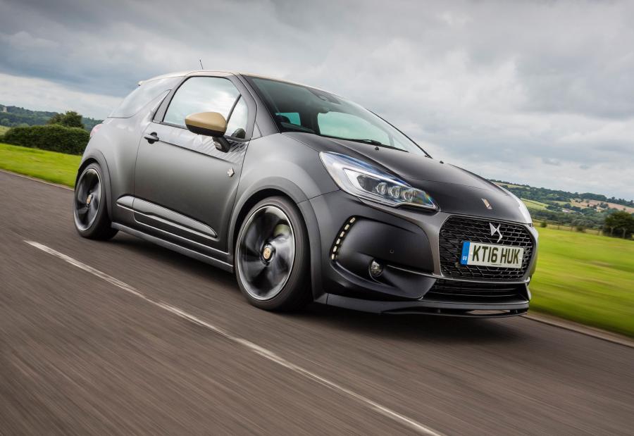  DS 3 Performance 2016 года  (UK) (фото 5 из 23)